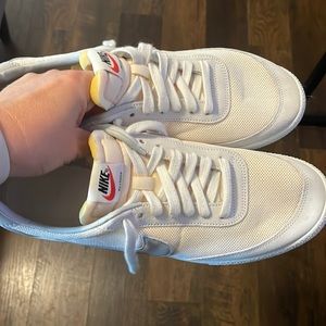 New Nike kill shot. Missing insoles